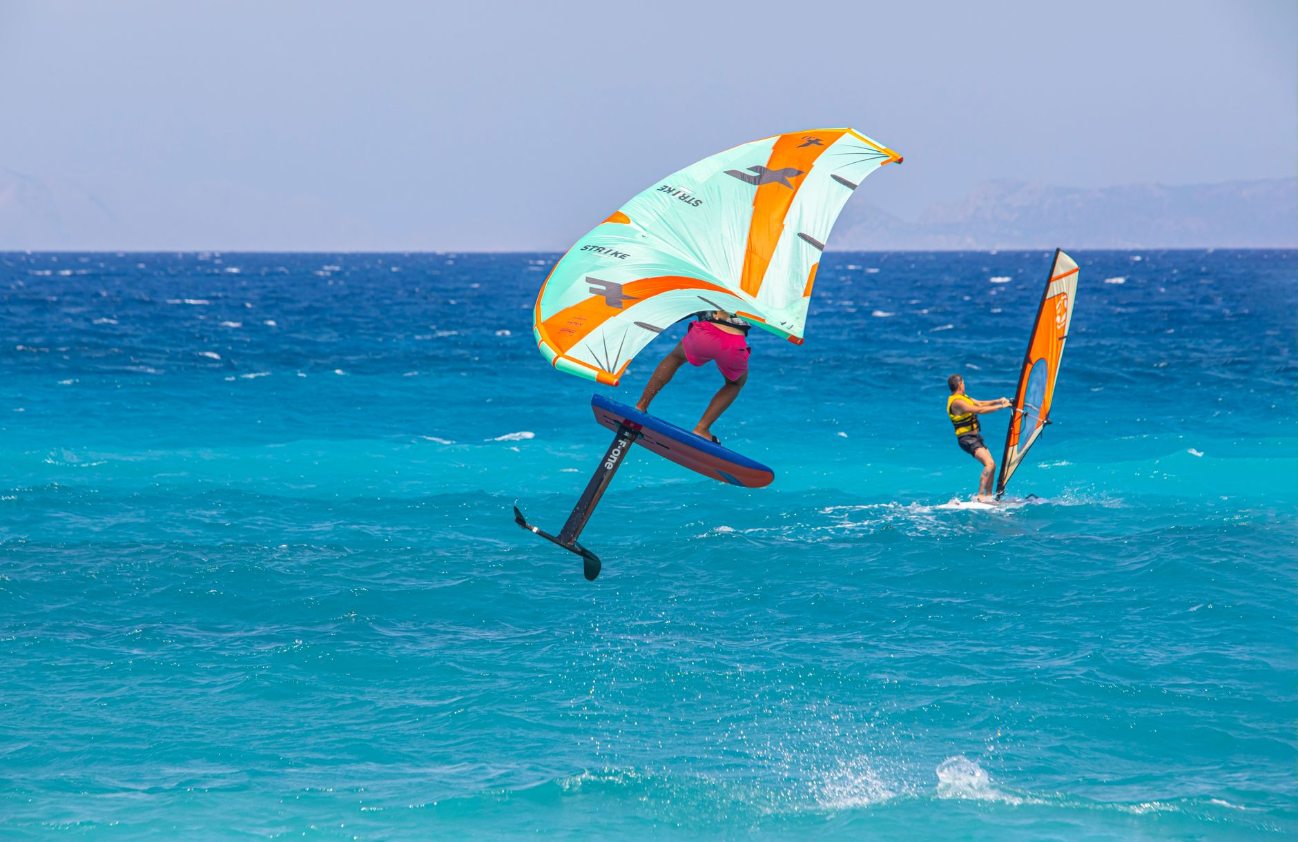 Wingfoil Mallorca: Descubre el curso más completo con todo lo que necesitas.